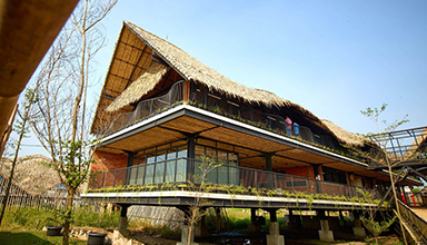 印尼：阿尔法欧米茄学校 竹建筑