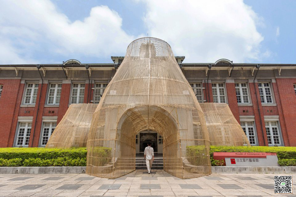 您见过用竹编建造的竹结构入口景观大门吗？今天让您全方位不同角度欣赏