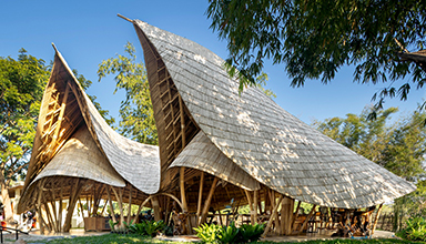 竹建筑：从自然中汲取灵感的绿色建筑革命